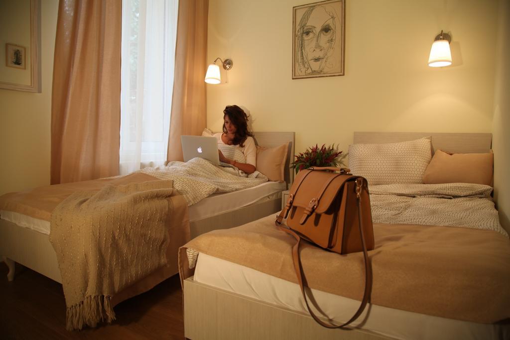 Bed&Breakfast Kod Smilje Belgrado Kamer foto