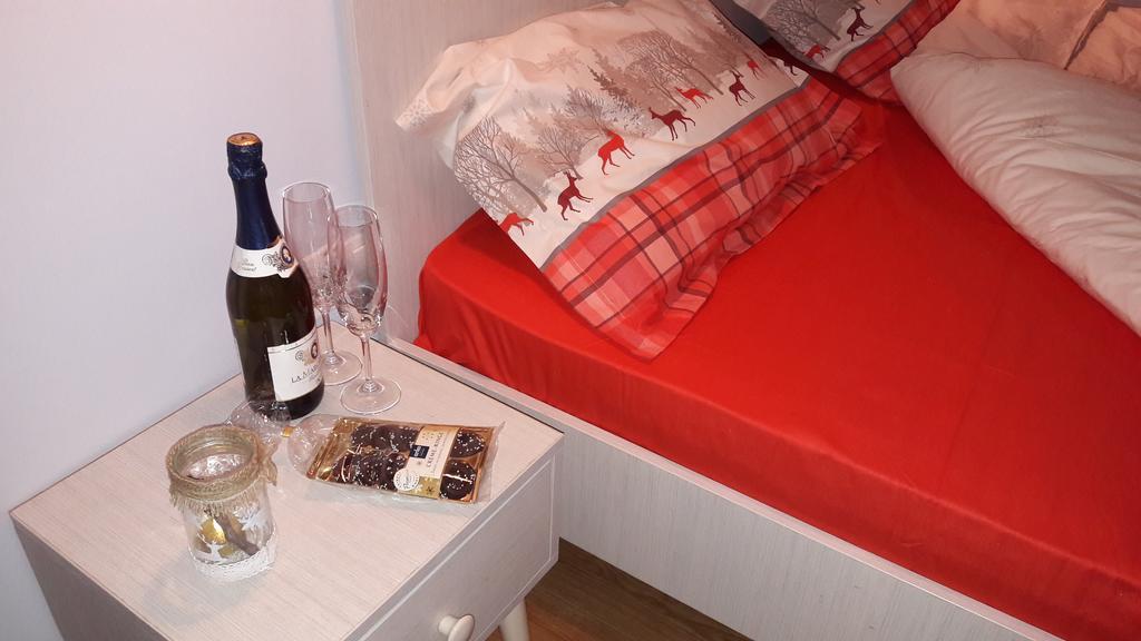 Bed&Breakfast Kod Smilje Belgrado Buitenkant foto